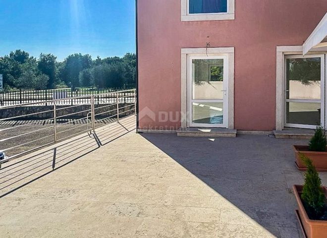 Poslovni prostor na prodaju 95 m² – Novigrad