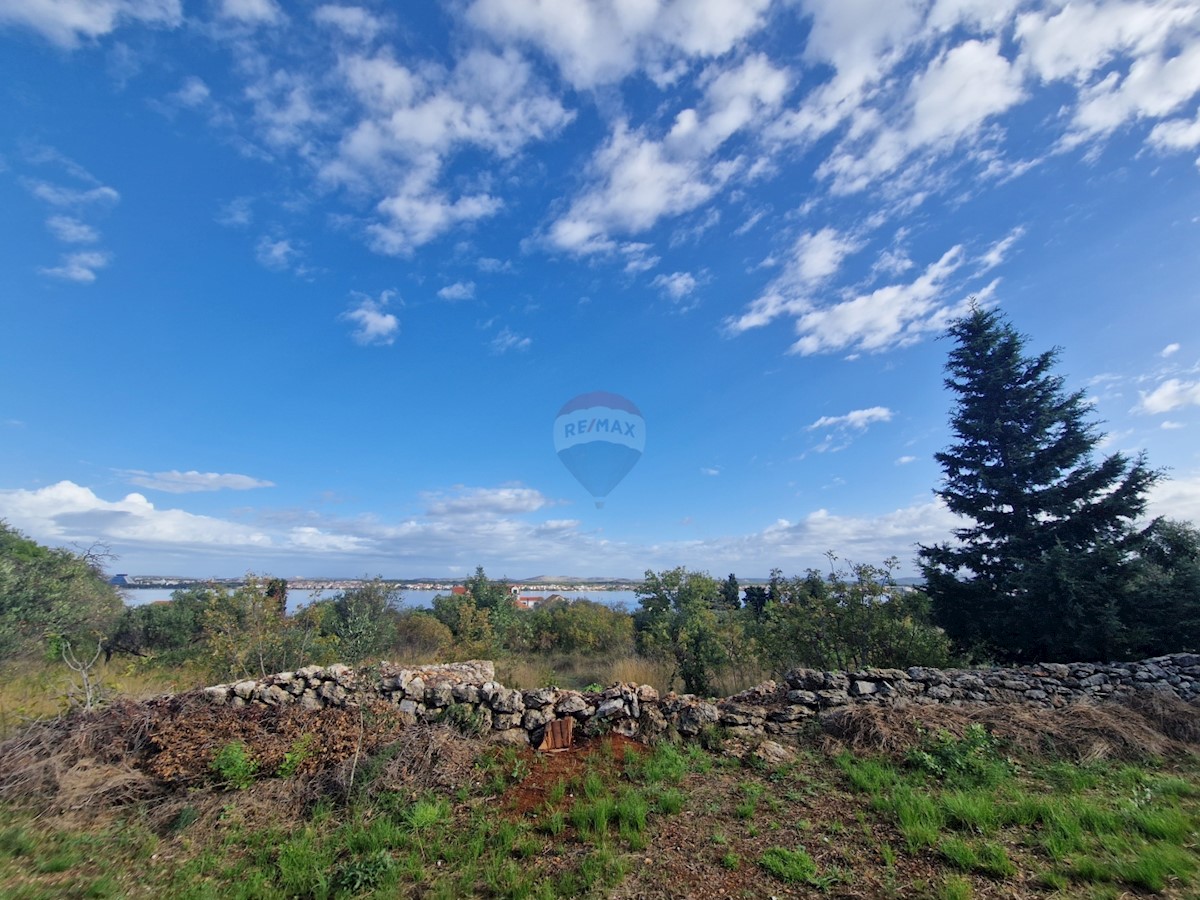 Land For sale - ŠIBENSKO-KNINSKA VODICE