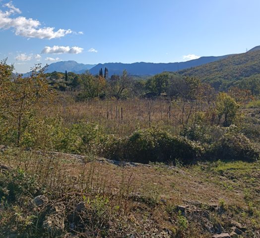 Land for sale 1157 m² – Gata
