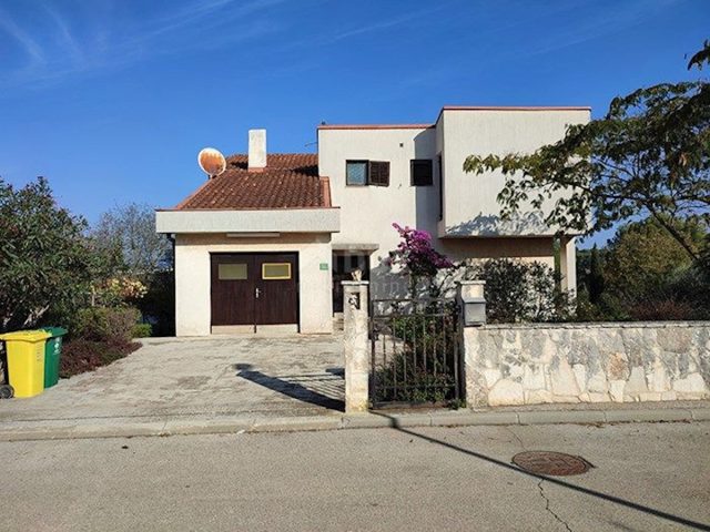 Haus zu verkaufen – Pula