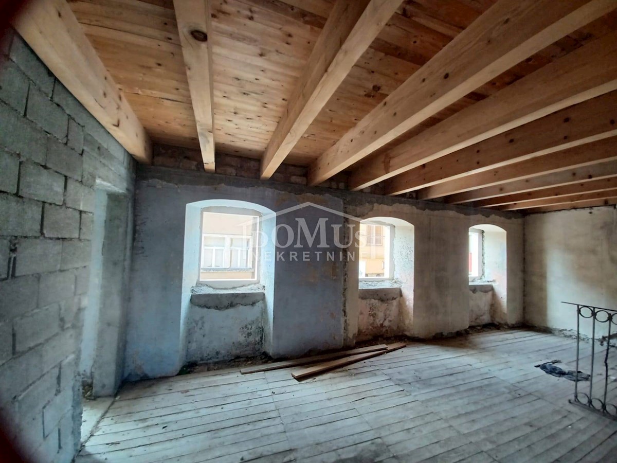 Casa In vendita - ŠIBENSKO-KNINSKA DRNIŠ