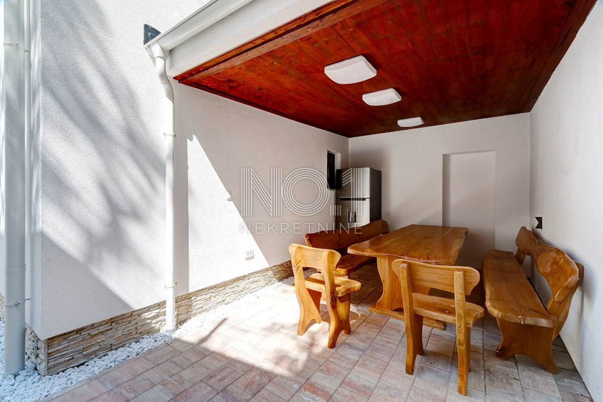 Flat For sale - PRIMORSKO-GORANSKA CRIKVENICA