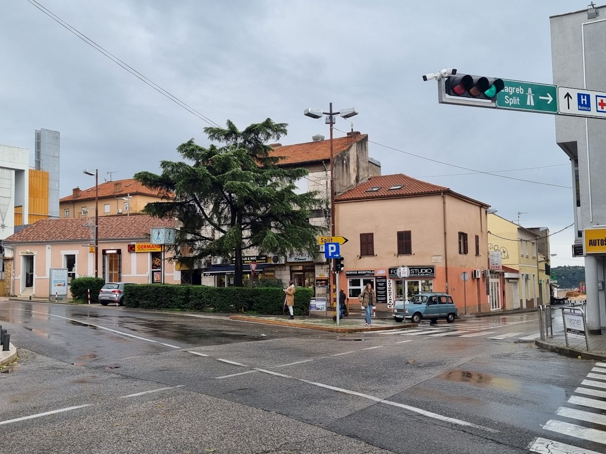 Gewerbefläche Zu vermieten - ŠIBENSKO-KNINSKA ŠIBENIK