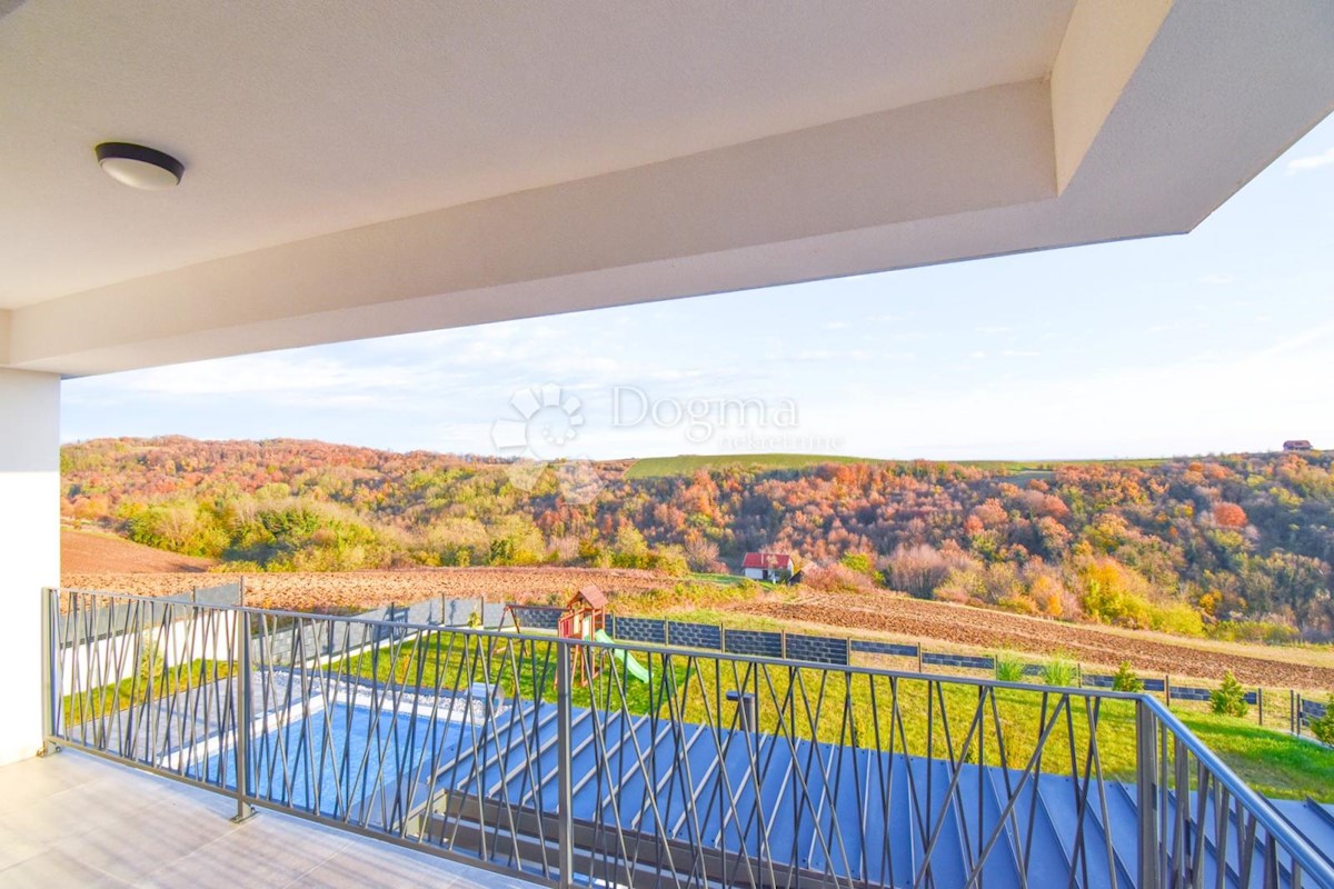 Haus Zu verkaufen - KRAPINSKO-ZAGORSKA HRAŠĆINA