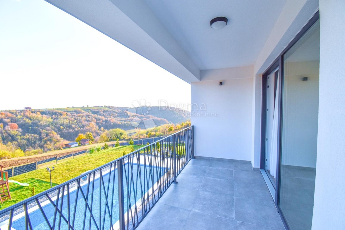 Haus Zu verkaufen - KRAPINSKO-ZAGORSKA HRAŠĆINA