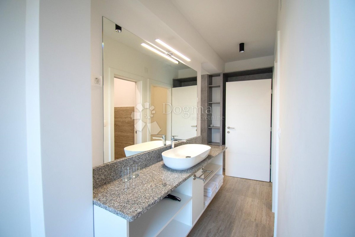 Haus Zu verkaufen - KRAPINSKO-ZAGORSKA HRAŠĆINA