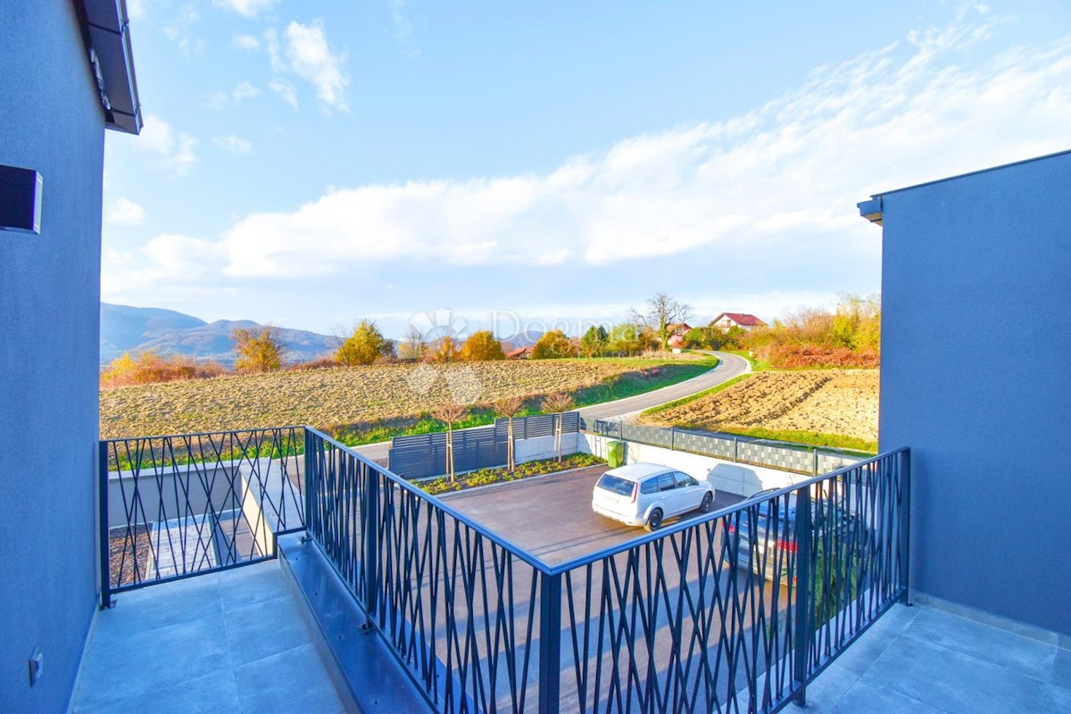 Haus Zu verkaufen - KRAPINSKO-ZAGORSKA HRAŠĆINA