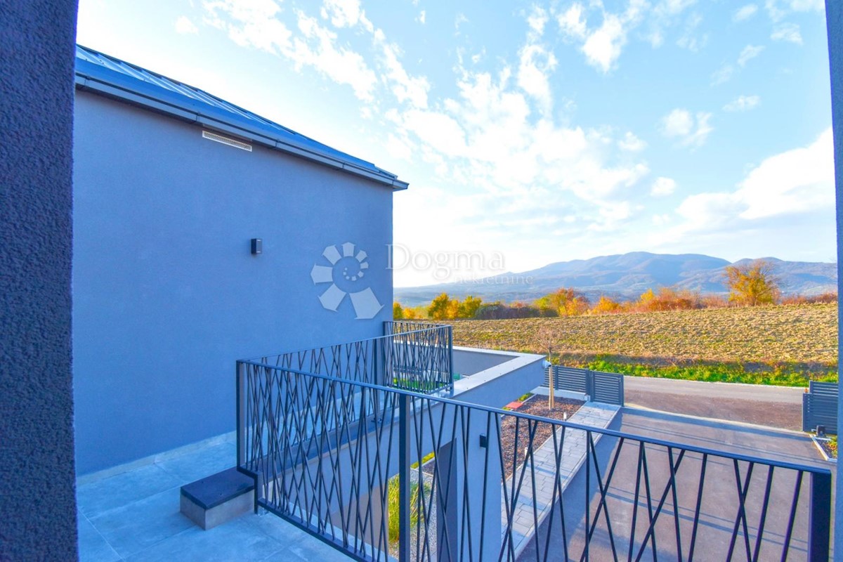 Haus Zu verkaufen - KRAPINSKO-ZAGORSKA HRAŠĆINA