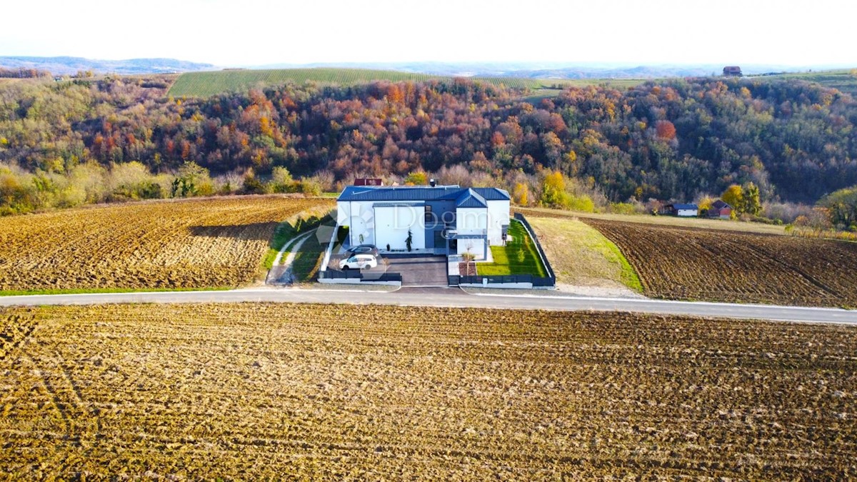 Haus Zu verkaufen - KRAPINSKO-ZAGORSKA HRAŠĆINA