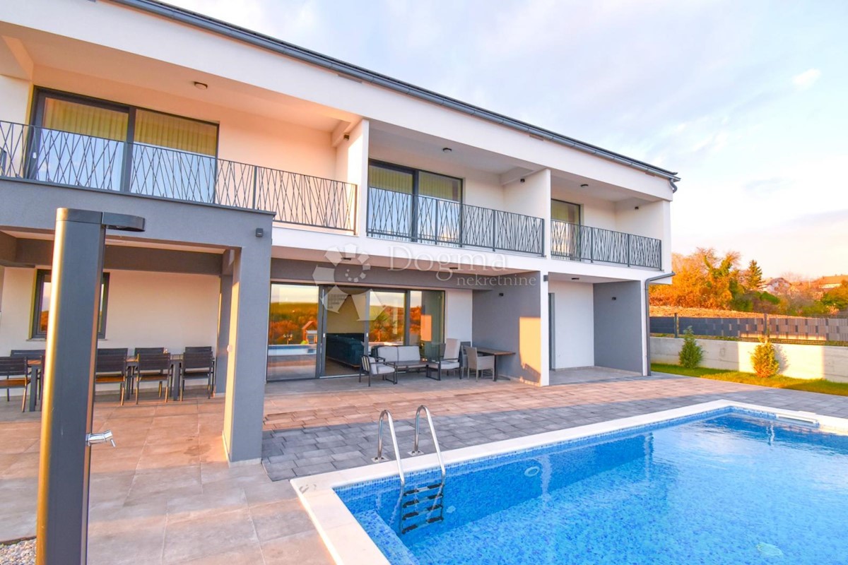 Haus Zu verkaufen - KRAPINSKO-ZAGORSKA HRAŠĆINA