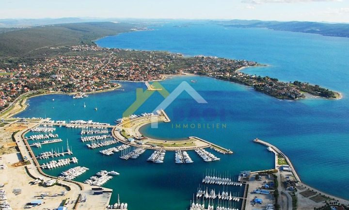 Land for sale 1662 m² – Sukošan