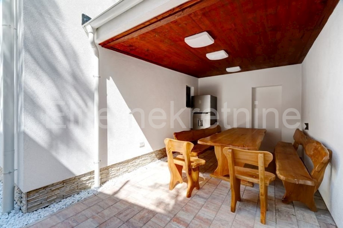 Flat For sale - PRIMORSKO-GORANSKA CRIKVENICA