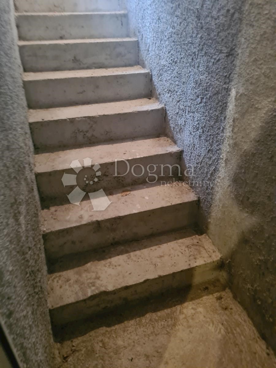 House For sale - ŠIBENSKO-KNINSKA VODICE