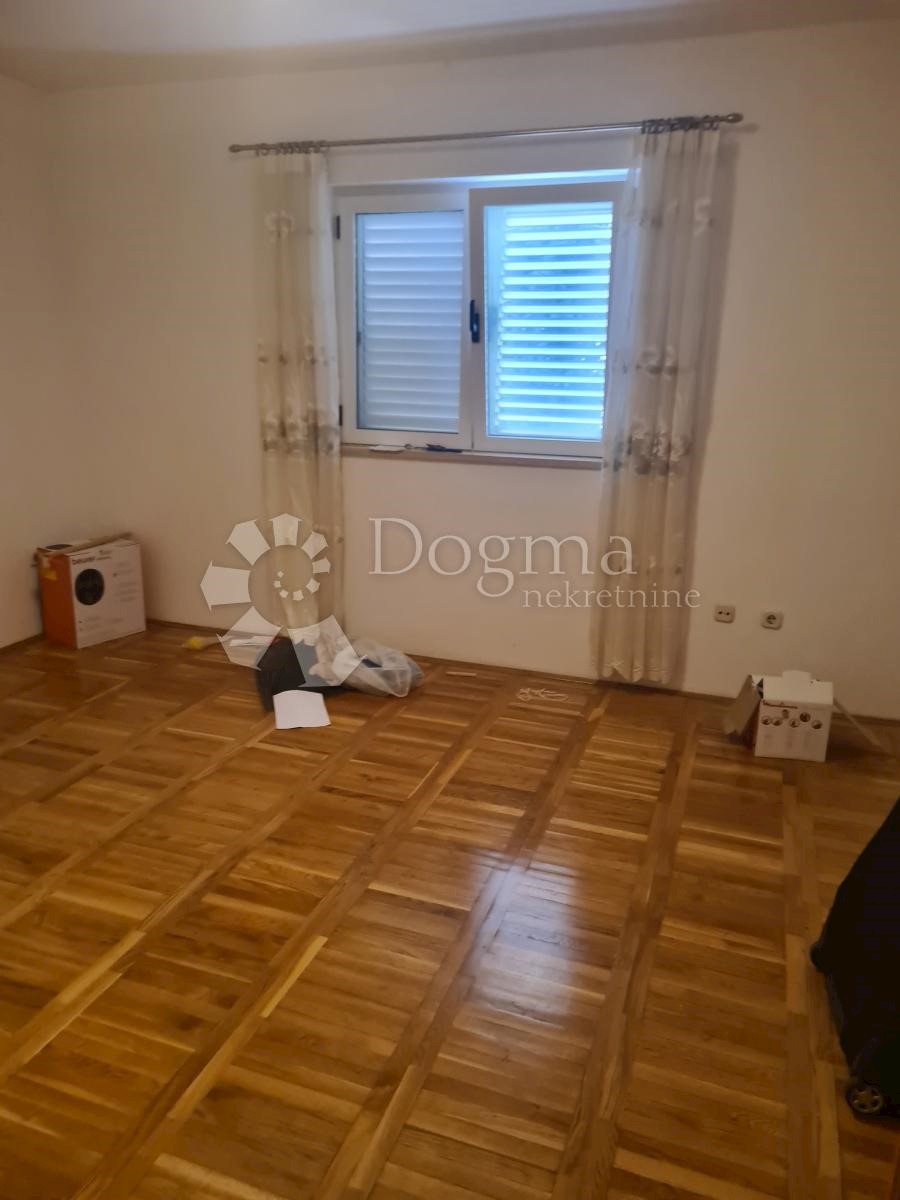 House For sale - ŠIBENSKO-KNINSKA VODICE