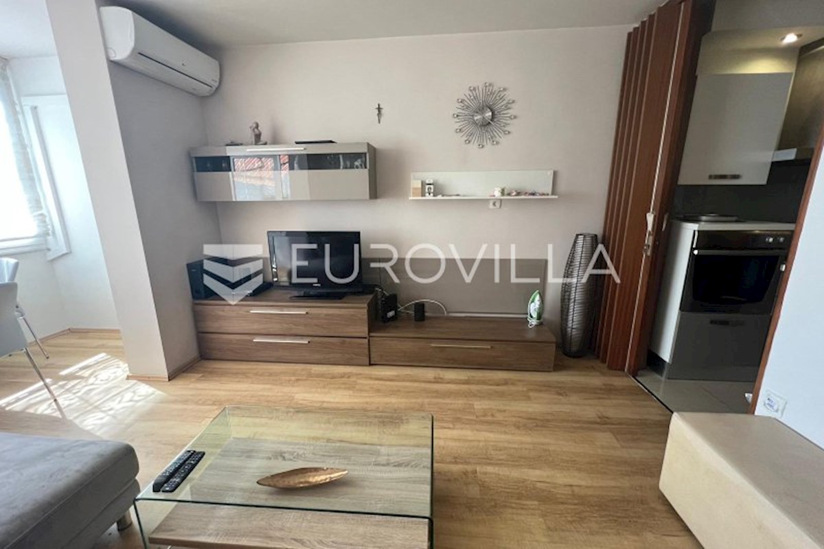 Apartment Zu verkaufen - SPLITSKO-DALMATINSKA SPLIT