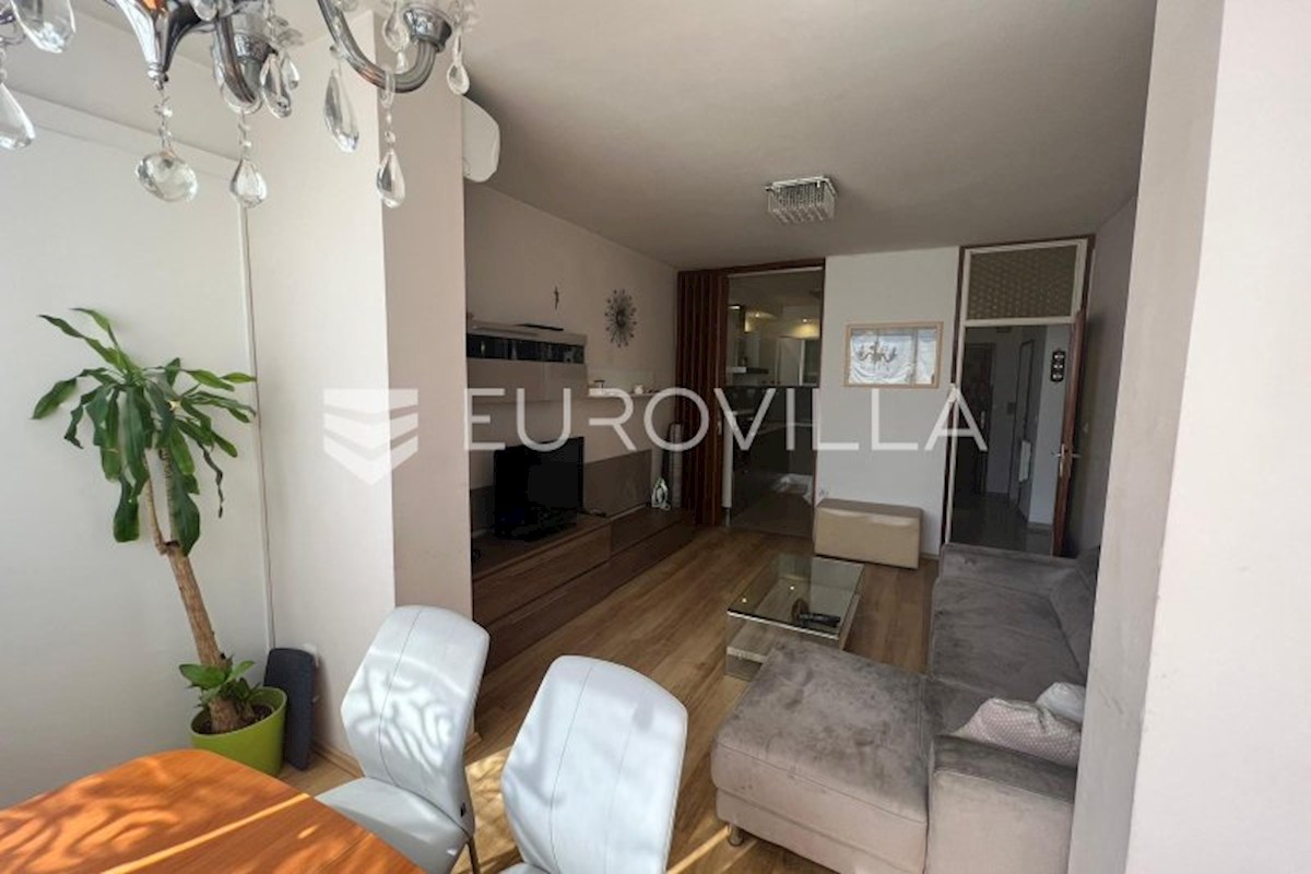 Apartment Zu verkaufen - SPLITSKO-DALMATINSKA SPLIT