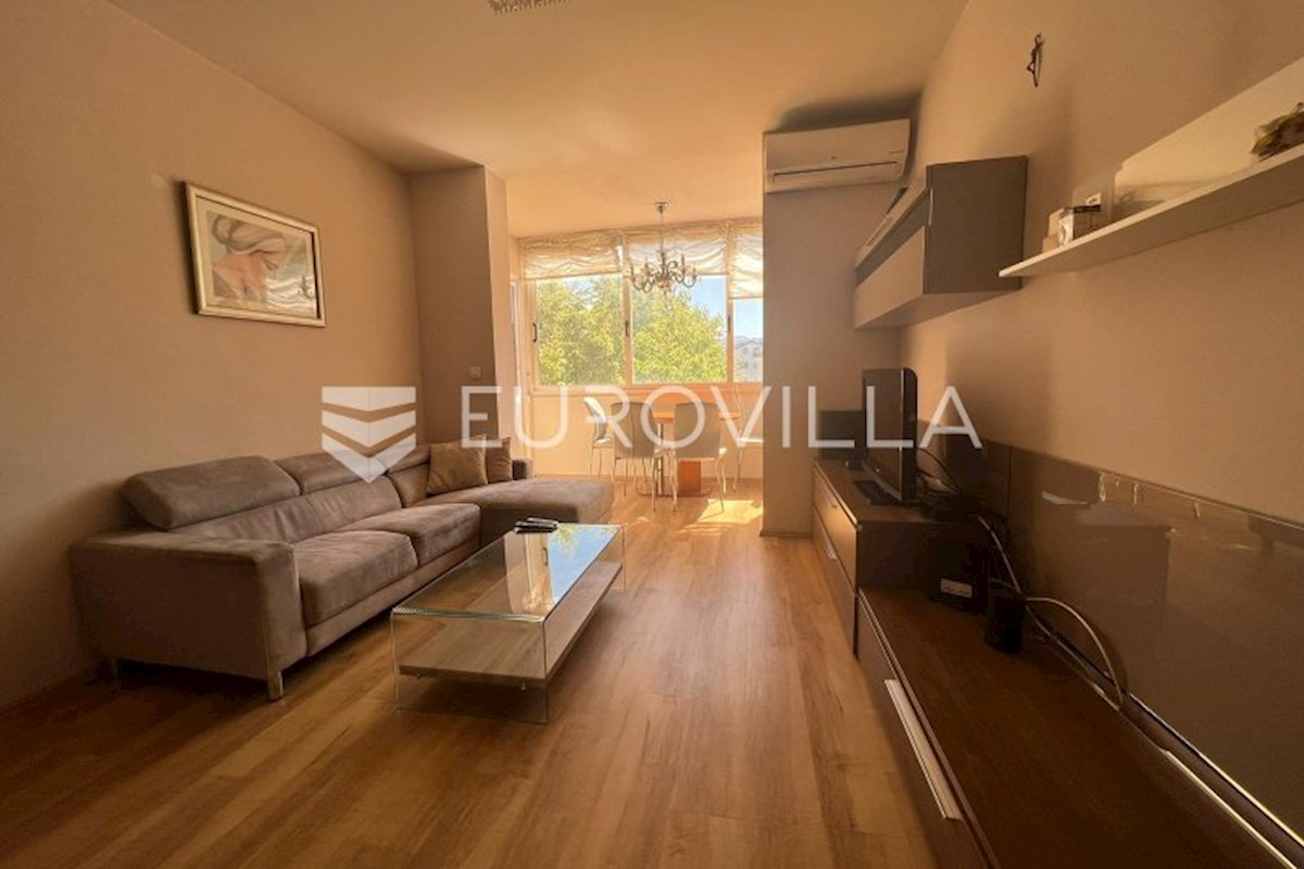 Apartment Zu verkaufen - SPLITSKO-DALMATINSKA SPLIT