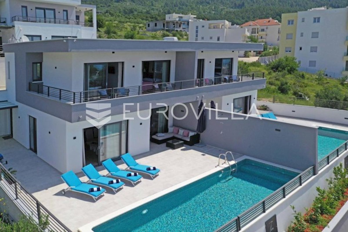 House For sale - SPLITSKO-DALMATINSKA MAKARSKA