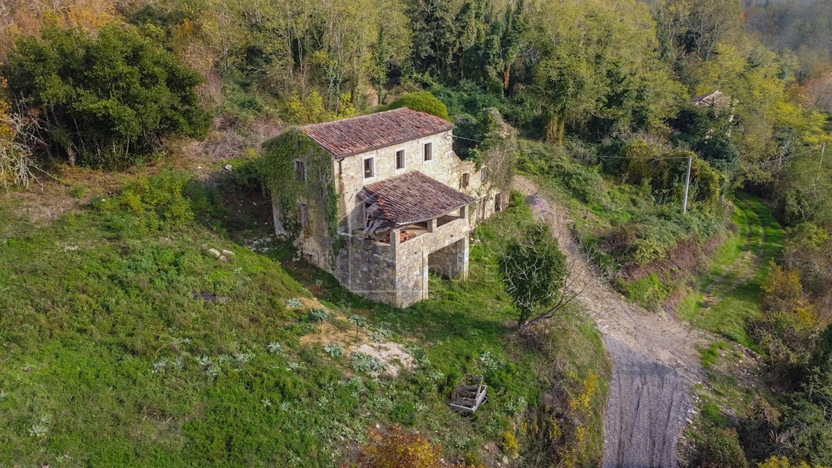 Kuća Na prodaju - ISTARSKA MOTOVUN