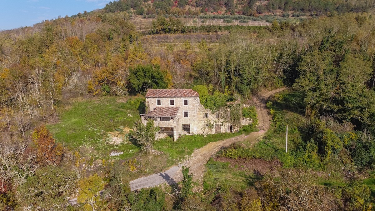 Kuća Na prodaju - ISTARSKA MOTOVUN