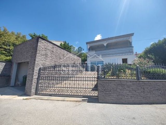 Hiša na predaj 210 m² – Klenovica