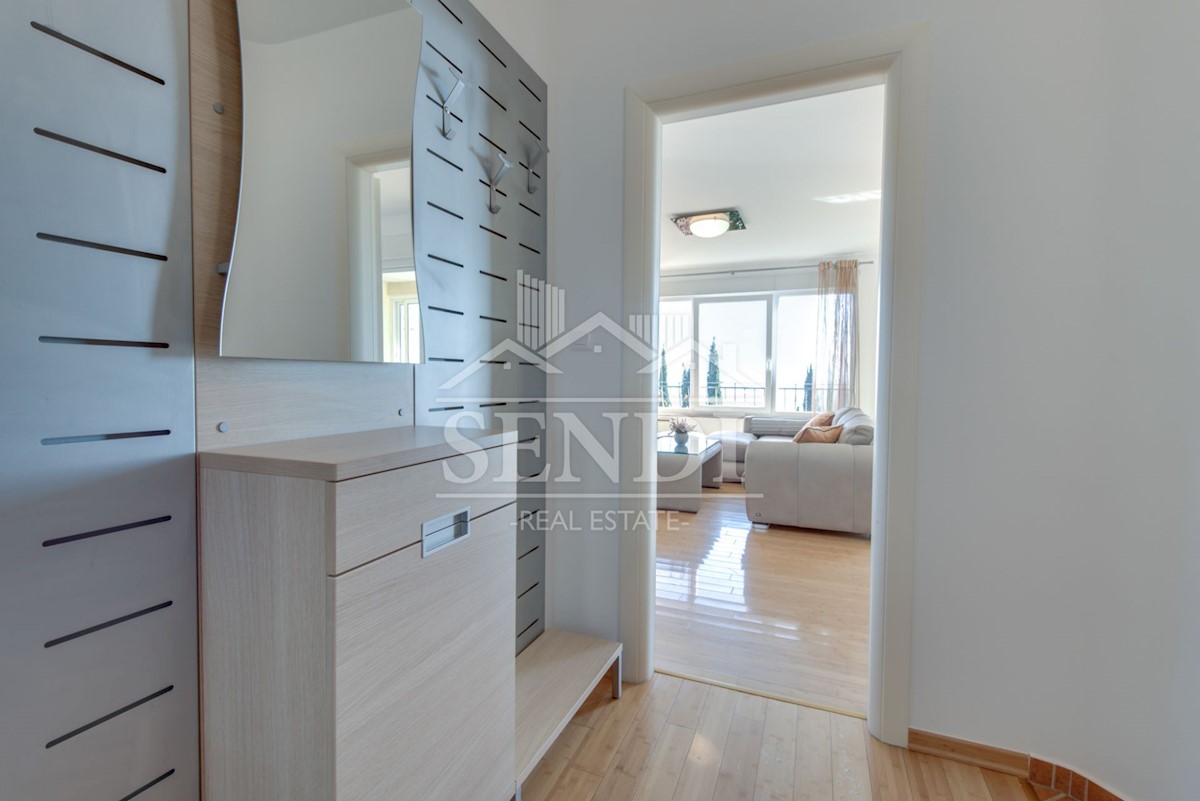 Appartement À louer - PRIMORSKO-GORANSKA OPATIJA