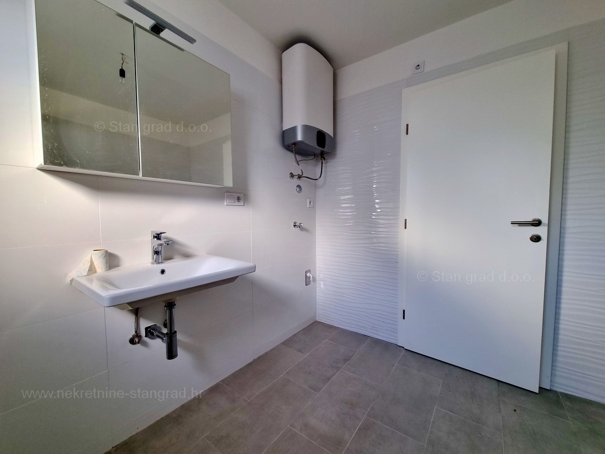 Apartma Na predaj - PRIMORSKO-GORANSKA KRK