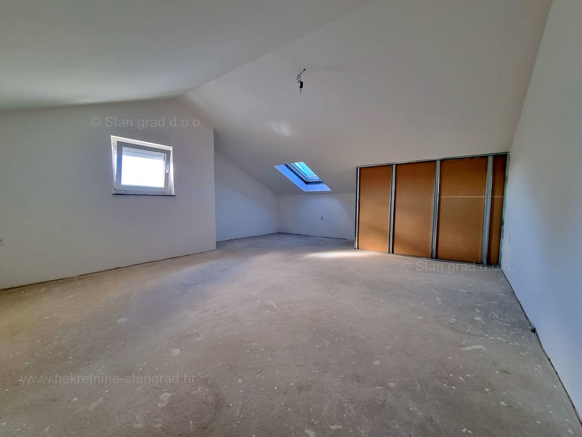 Apartma Na predaj - PRIMORSKO-GORANSKA KRK