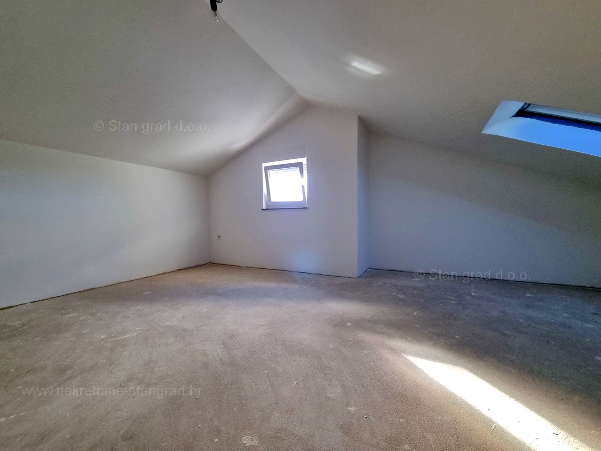 Apartma Na predaj - PRIMORSKO-GORANSKA KRK