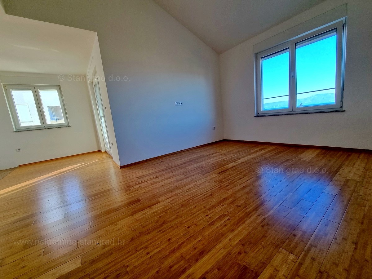 Apartma Na predaj - PRIMORSKO-GORANSKA KRK