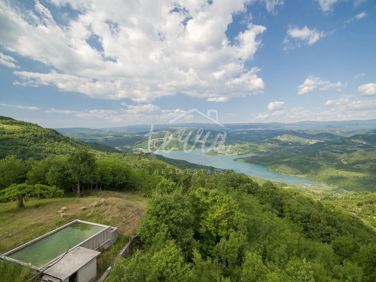 Land For sale - ISTARSKA PAZIN