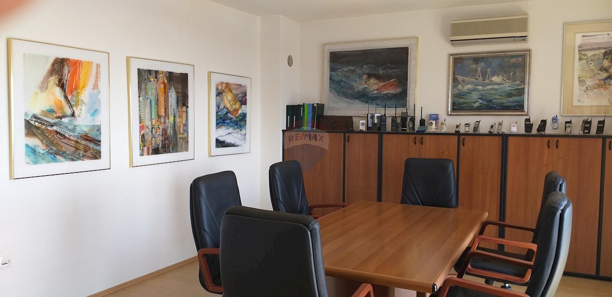 Business premises For rent RIJEKA