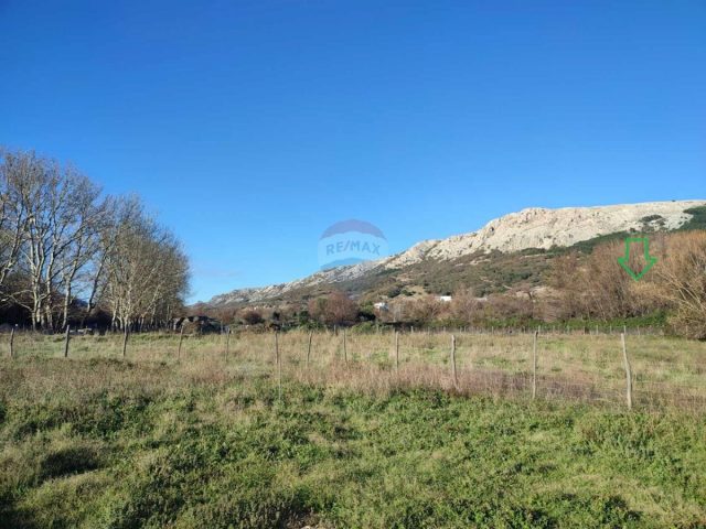 Parcela na predaj 615 m² – Baška