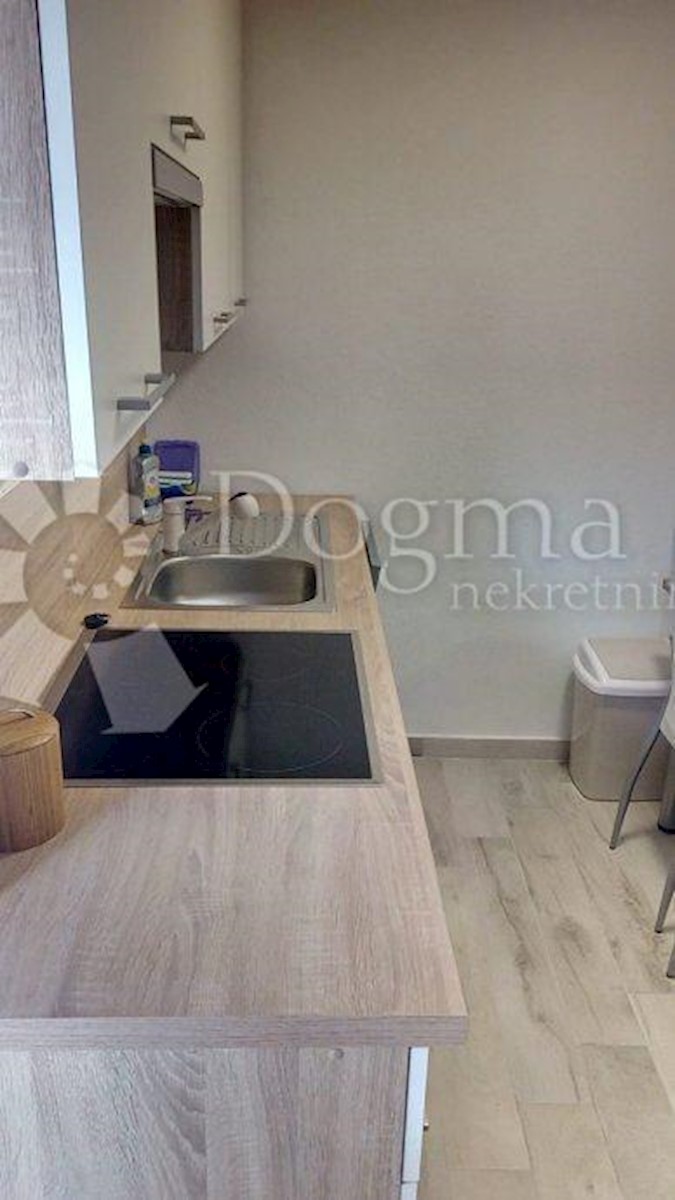 Apartment Zu verkaufen - ŠIBENSKO-KNINSKA PRIMOŠTEN