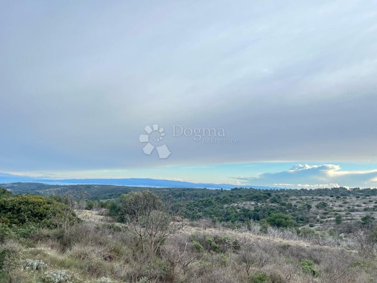 Land For sale - SPLITSKO-DALMATINSKA SPLIT