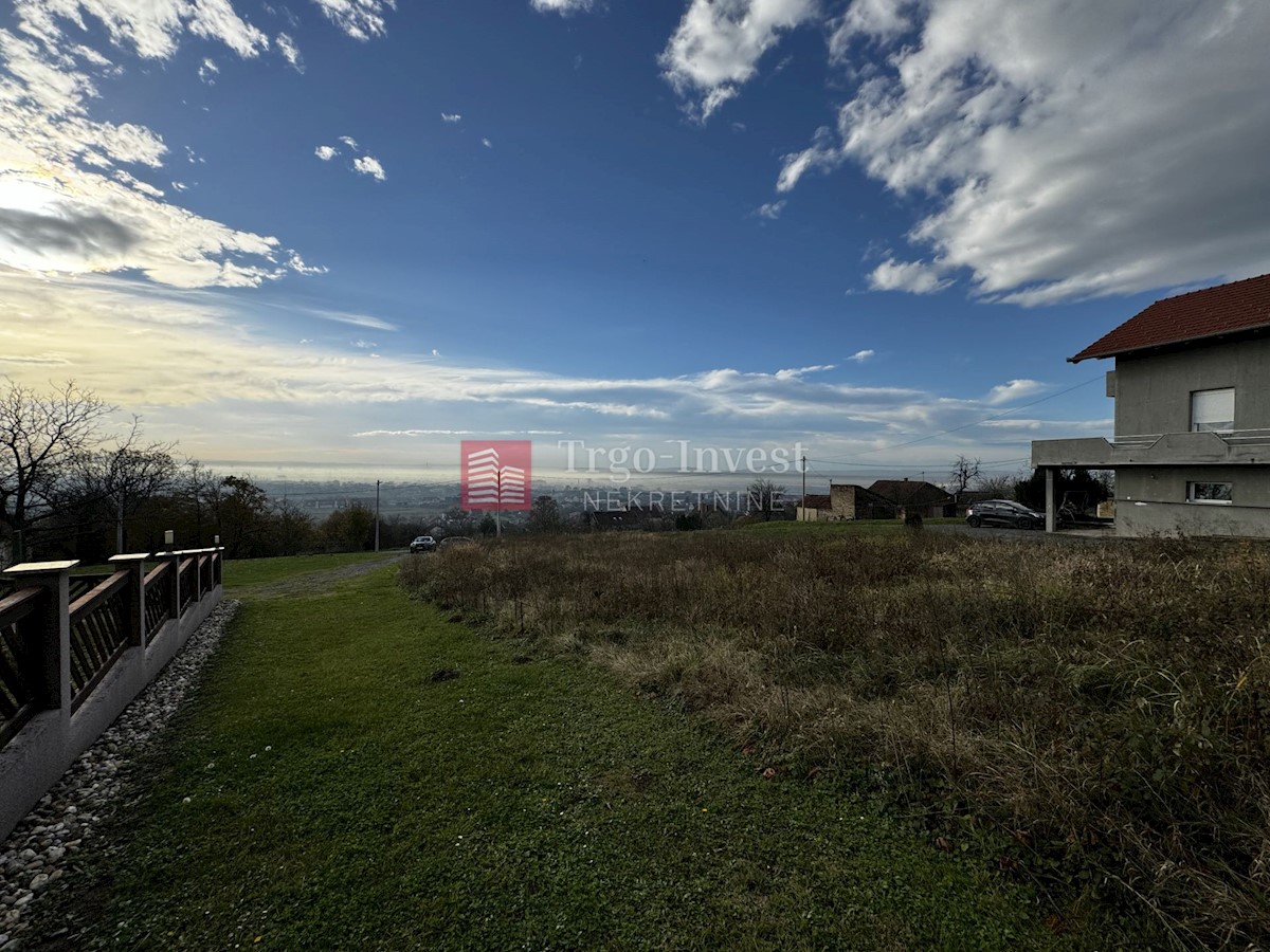 Zemljište Na prodaju - BRODSKO-POSAVSKA SLAVONSKI BROD