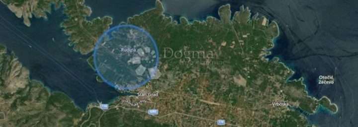 Działka na sprzedaż 1086 m² – Stari Grad