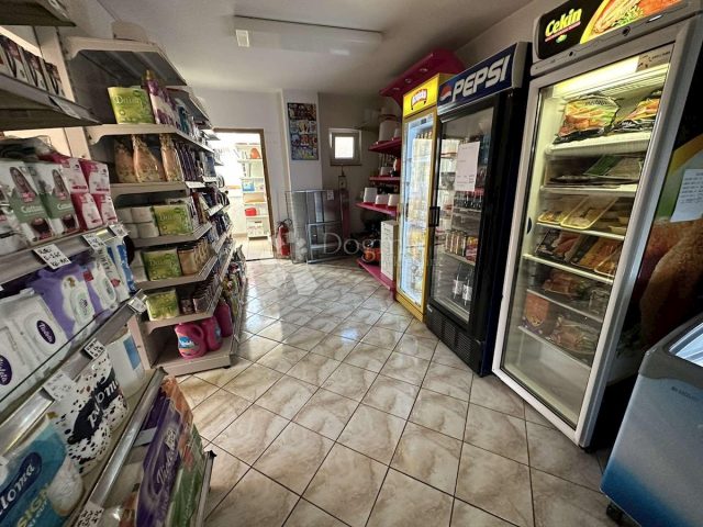 Business premises for rent 130 m² – Krasica