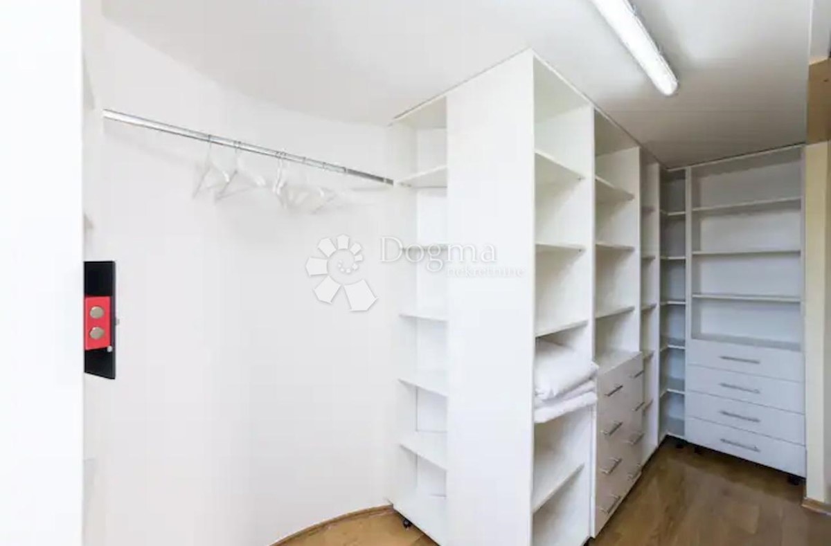 Appartamento In vendita - LIČKO-SENJSKA NOVALJA