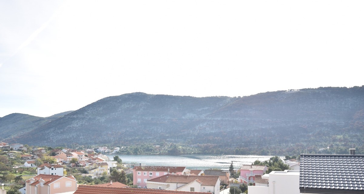 Haus Zu verkaufen - ŠIBENSKO-KNINSKA ŠIBENIK