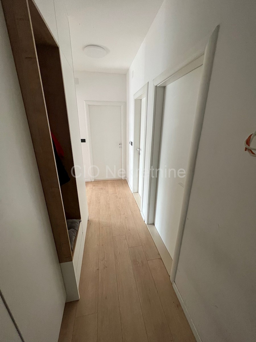 Apartmán Na predaj - SPLITSKO-DALMATINSKA KAŠTELA