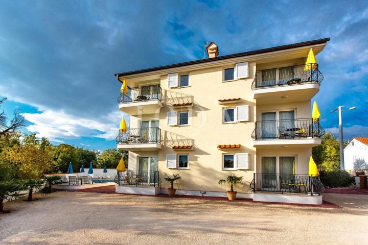 Casa in vendita 395 m² – Dobrinj