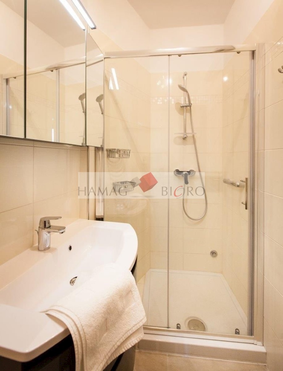 Apartma Na predaj - ISTARSKA ROVINJ