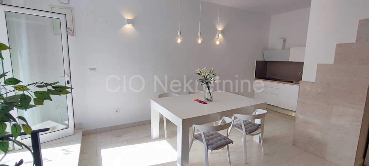 Apartment Zu verkaufen - SPLITSKO-DALMATINSKA SPLIT