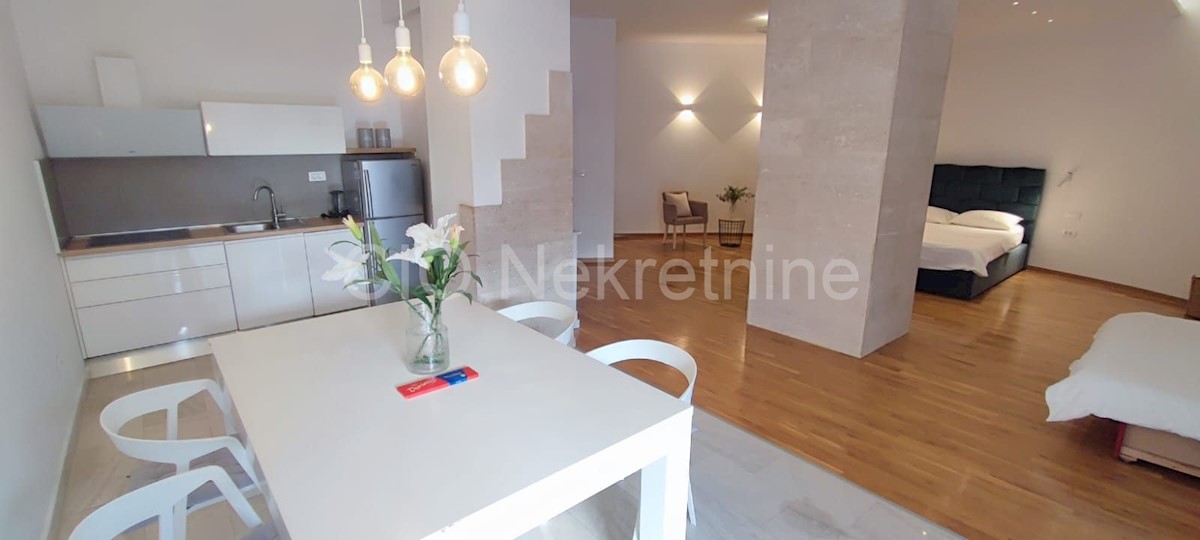 Appartement À vendre - SPLITSKO-DALMATINSKA SPLIT