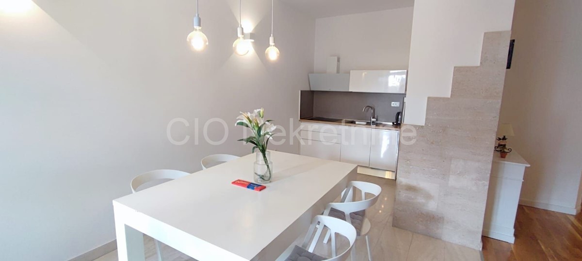 Apartmán Na predaj - SPLITSKO-DALMATINSKA SPLIT