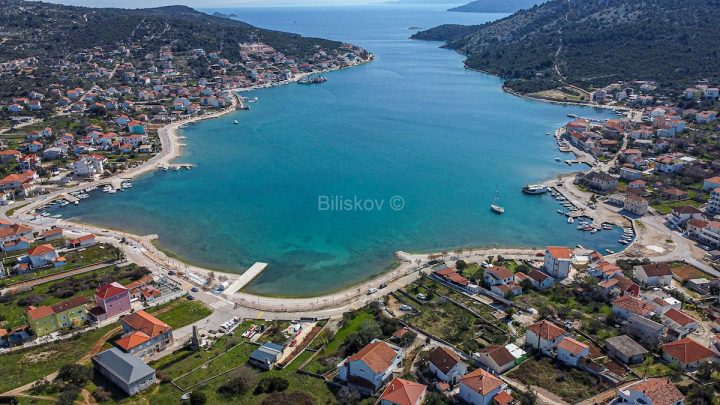 Terreno in vendita – Vinišće