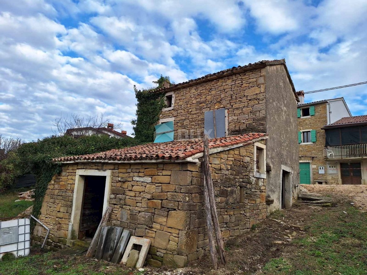 Kuća Na prodaju - ISTARSKA MOTOVUN