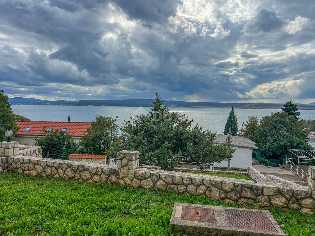 Dom Na predaj - PRIMORSKO-GORANSKA CRIKVENICA