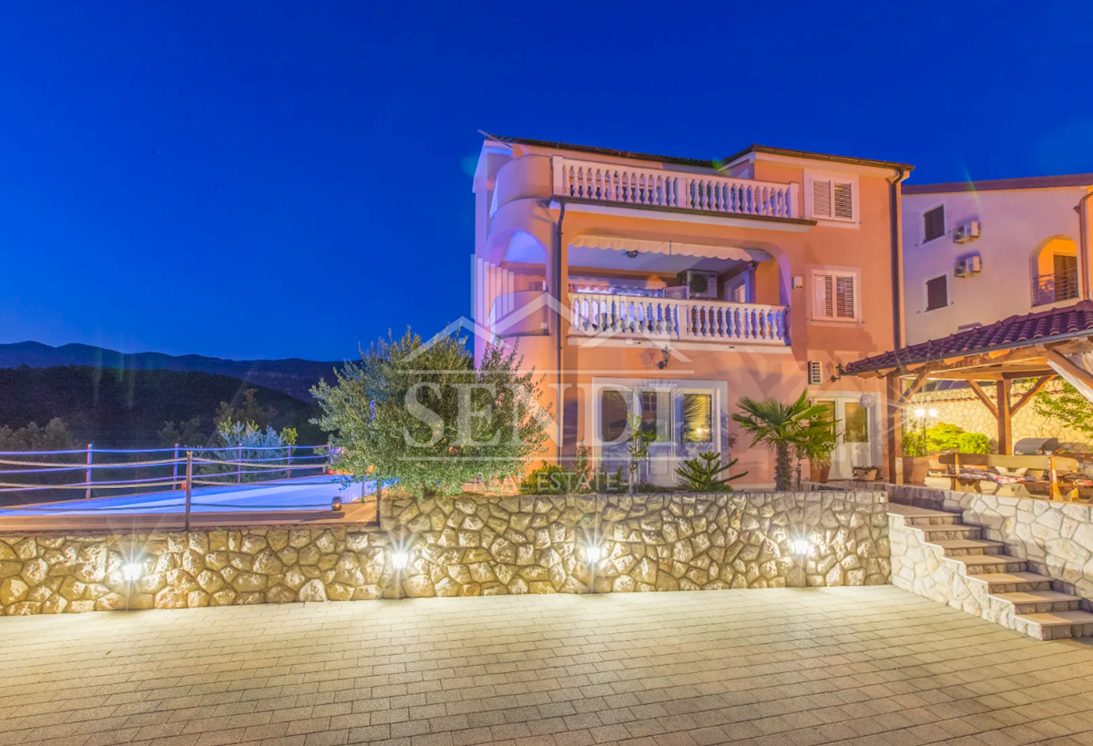 Kuća Na prodaju - PRIMORSKO-GORANSKA CRIKVENICA